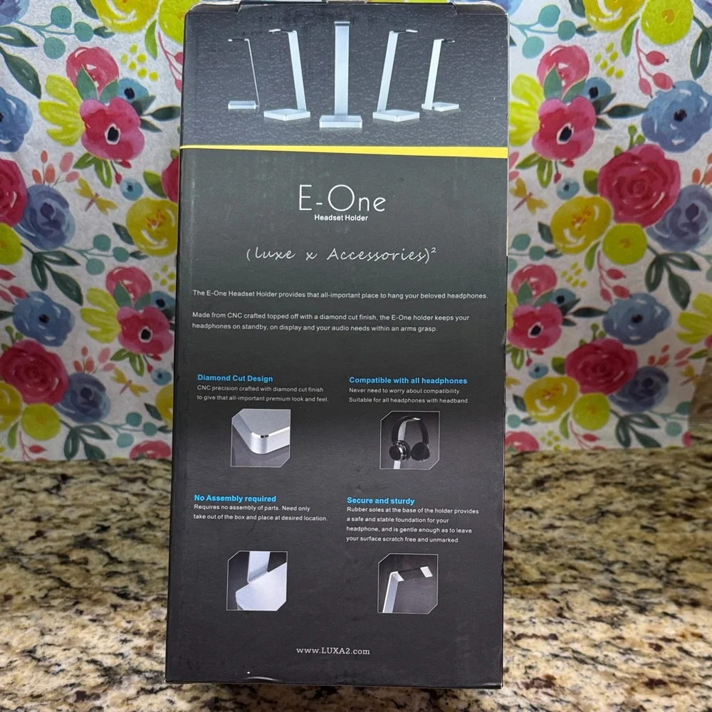 Luxa2 E-One Headset Stand Thermaltake Headphone Holder Aluminum NIB